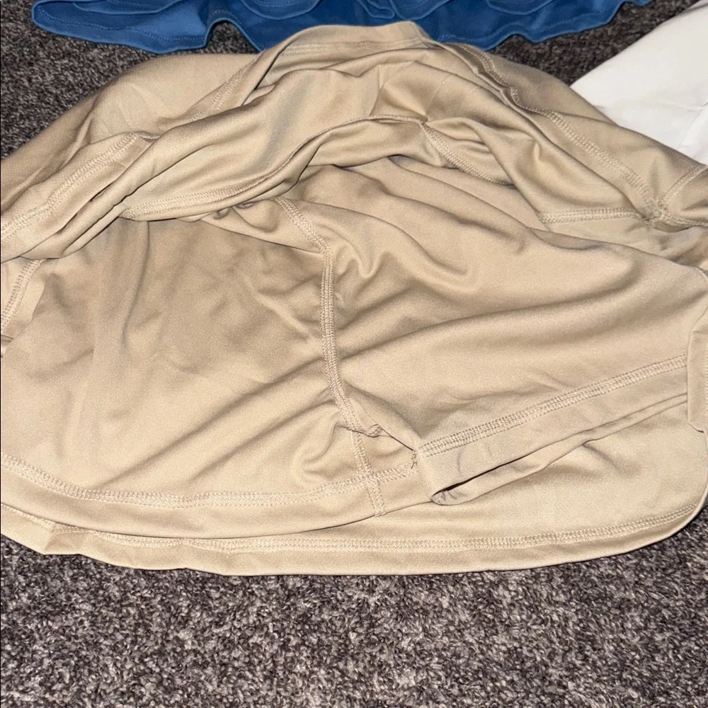 Set of three skort  Skirt Set - Blue, White, and Tan- never worn!!! - Picture 4 of 8